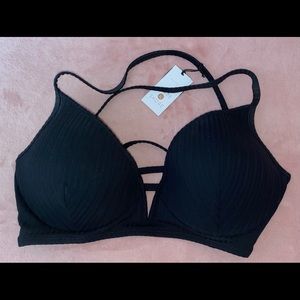 ✨NWT Shade& Shore lightly lined black swim top